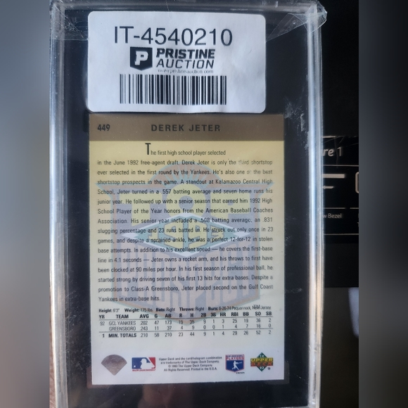 Derek Jeter Rookie card - Picture 2 of 2